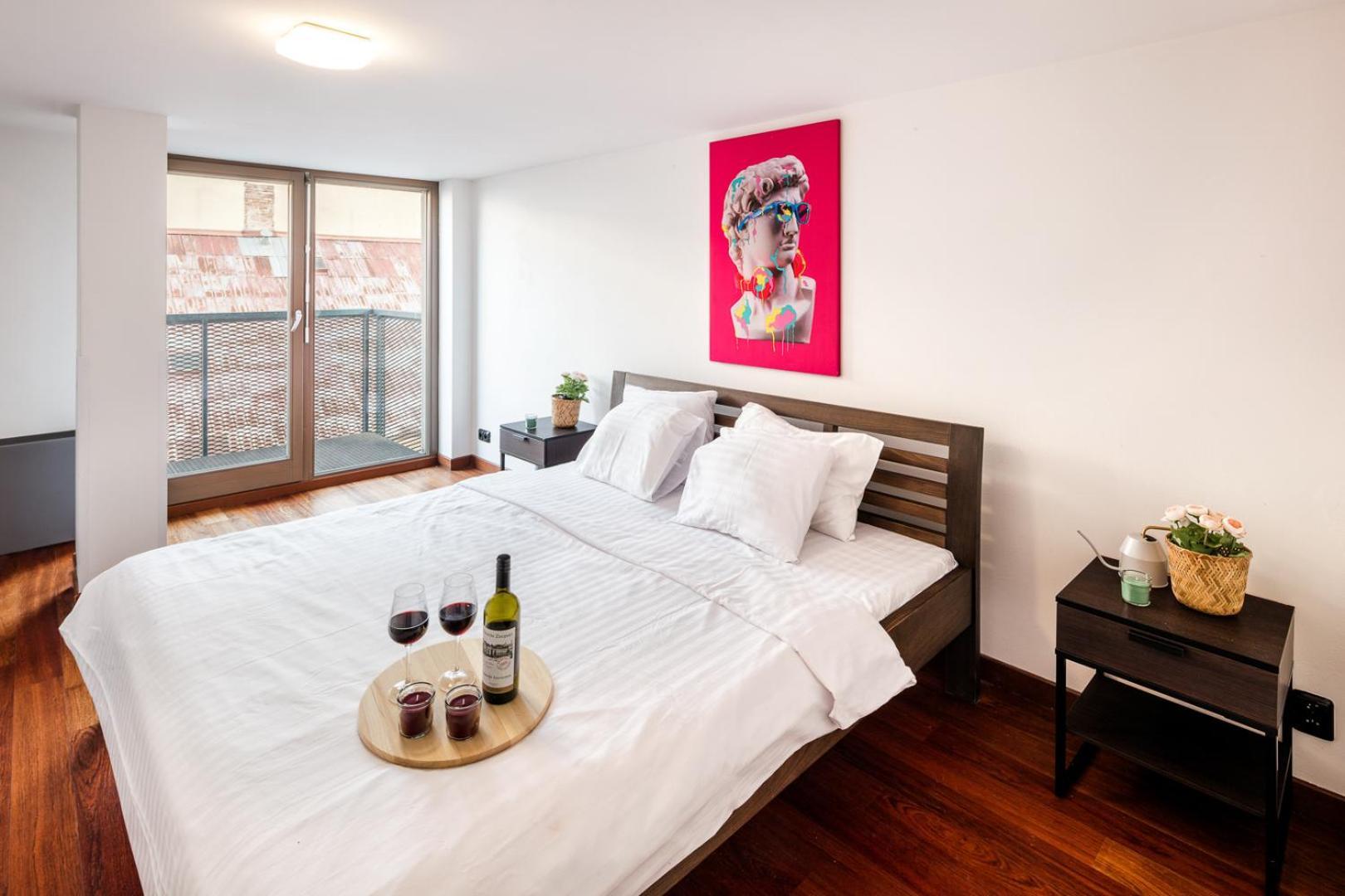 Apartamento With Large Balcony, Parking Praga