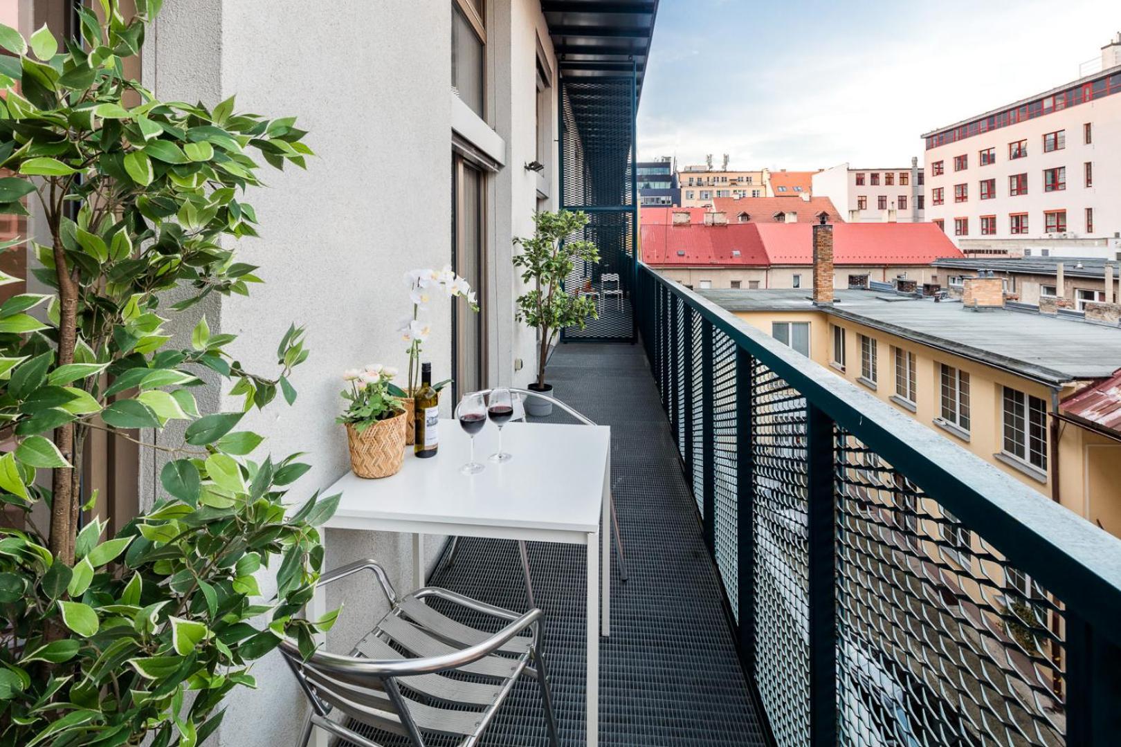 Apartamento With Large Balcony, Parking
