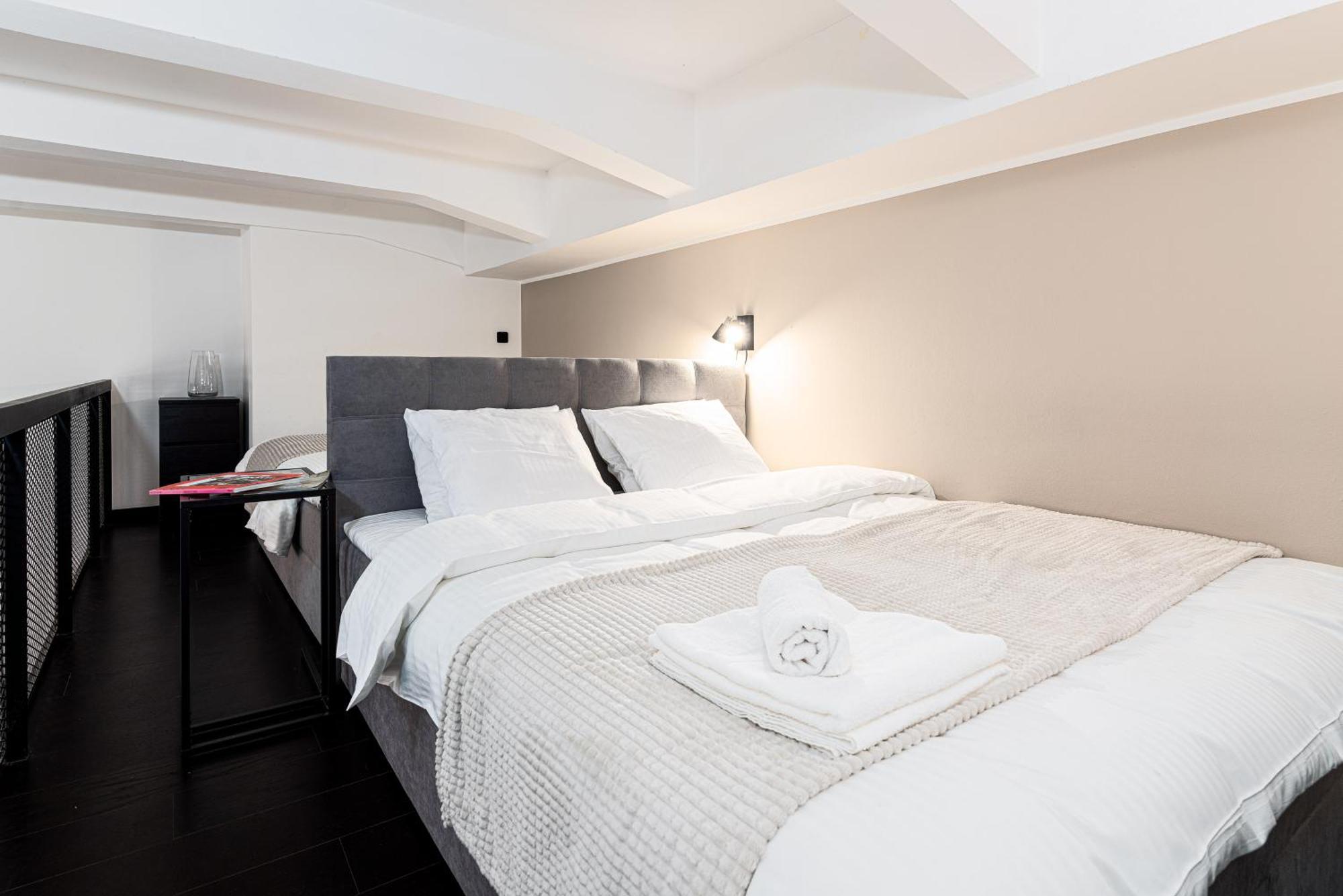 With Large Balcony, Parking Apartamento *